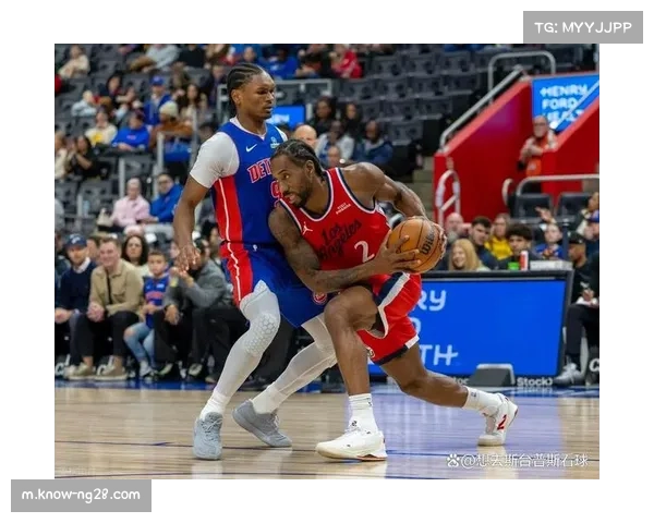 马刺在第三节防守强度突然提升 区域联防体系有效限制快船外线出手 马刺在第三节防守强度突然提升 区域联防体系有效限制快船外线出手